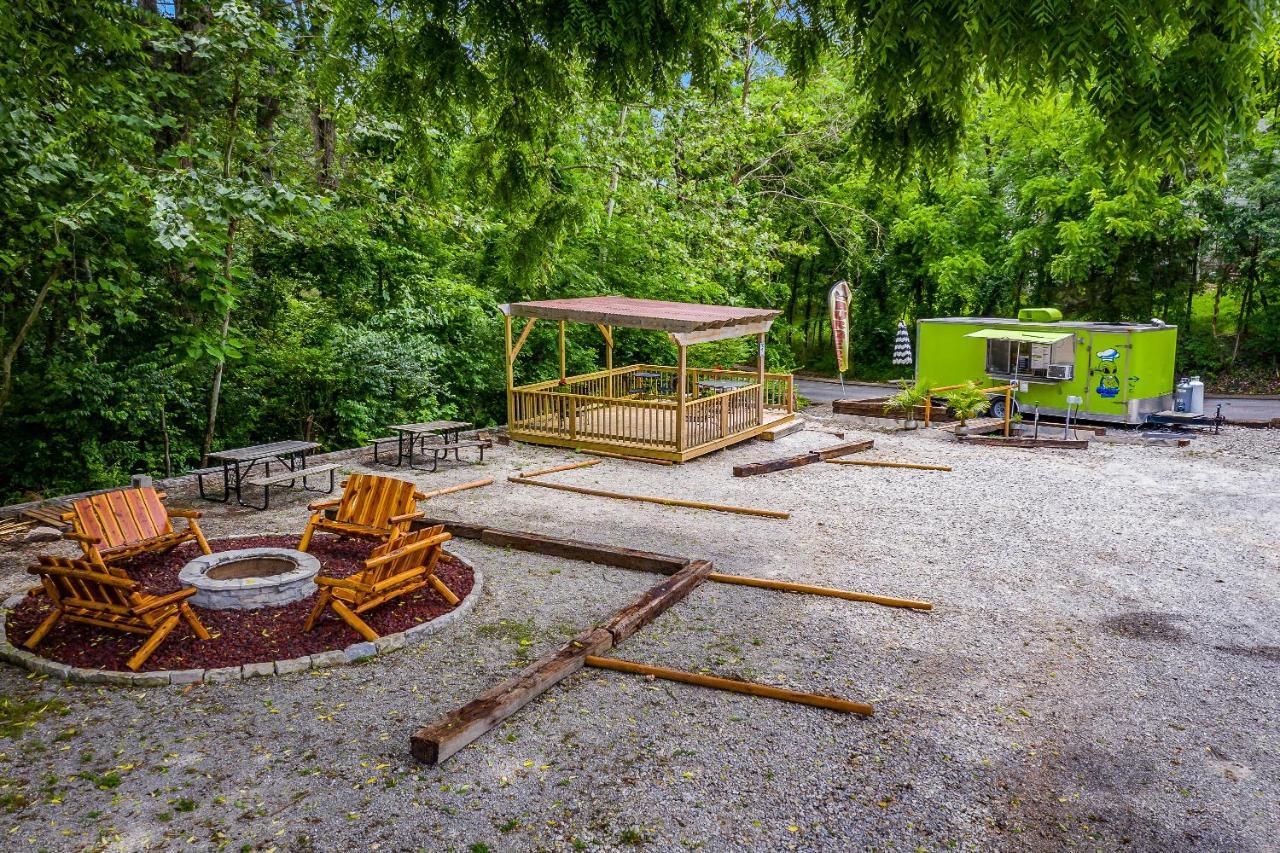 Log Cabin Inn Eureka Springs Bagian luar foto