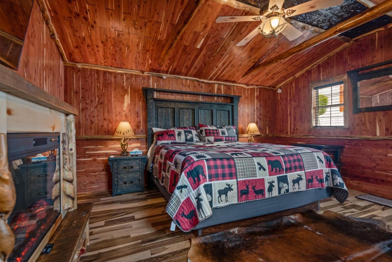 Log Cabin Inn Eureka Springs Bagian luar foto