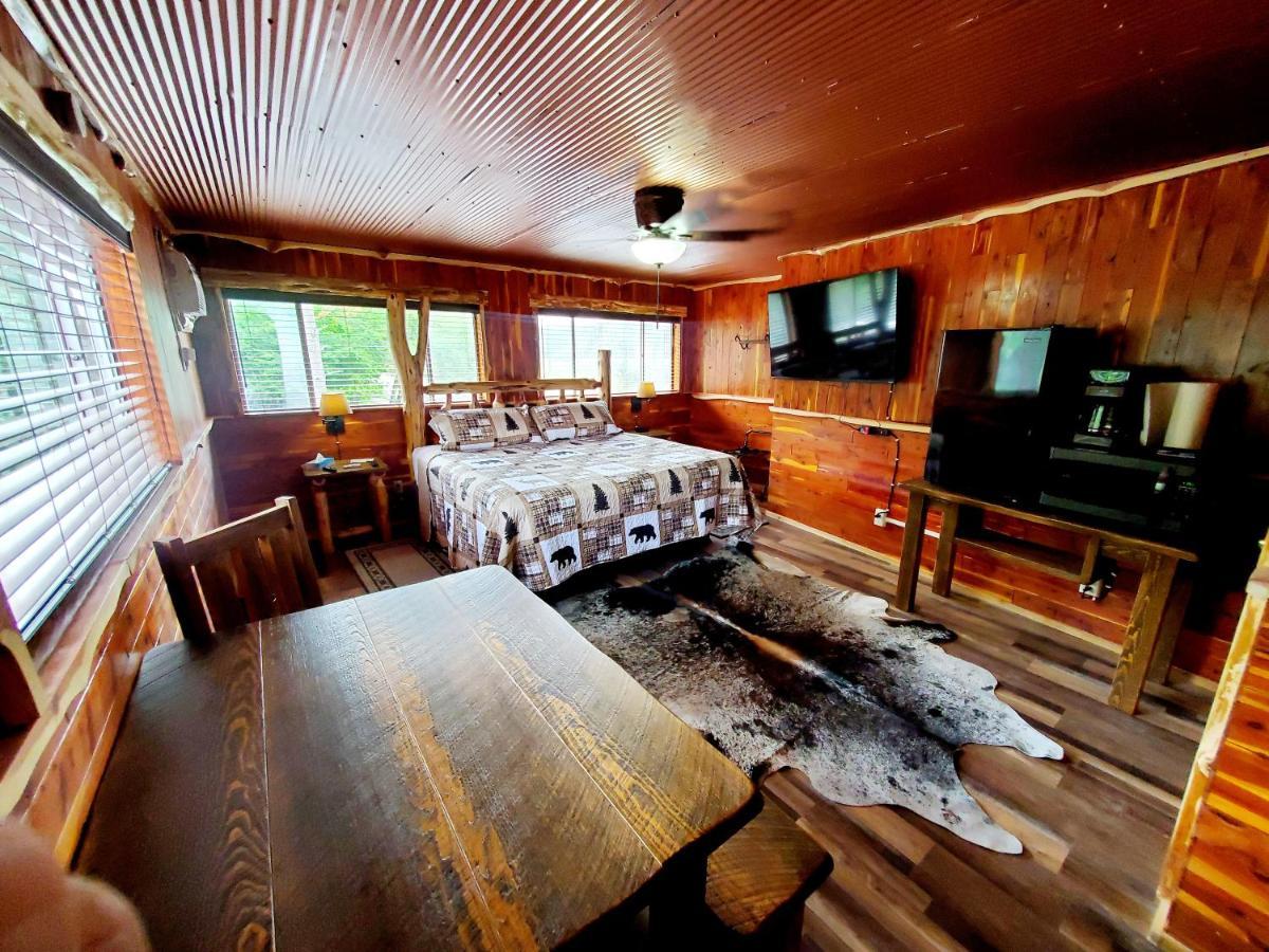 Log Cabin Inn Eureka Springs Bagian luar foto