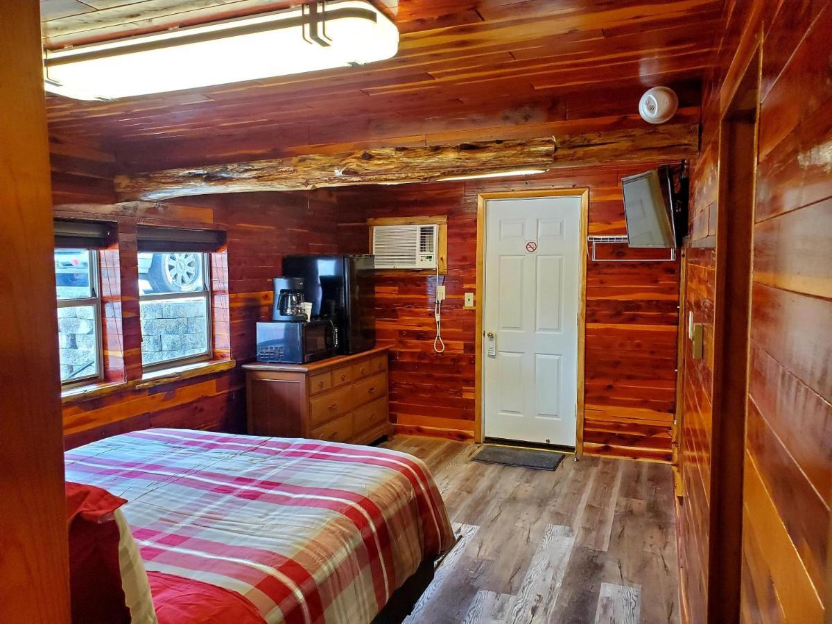 Log Cabin Inn Eureka Springs Bagian luar foto